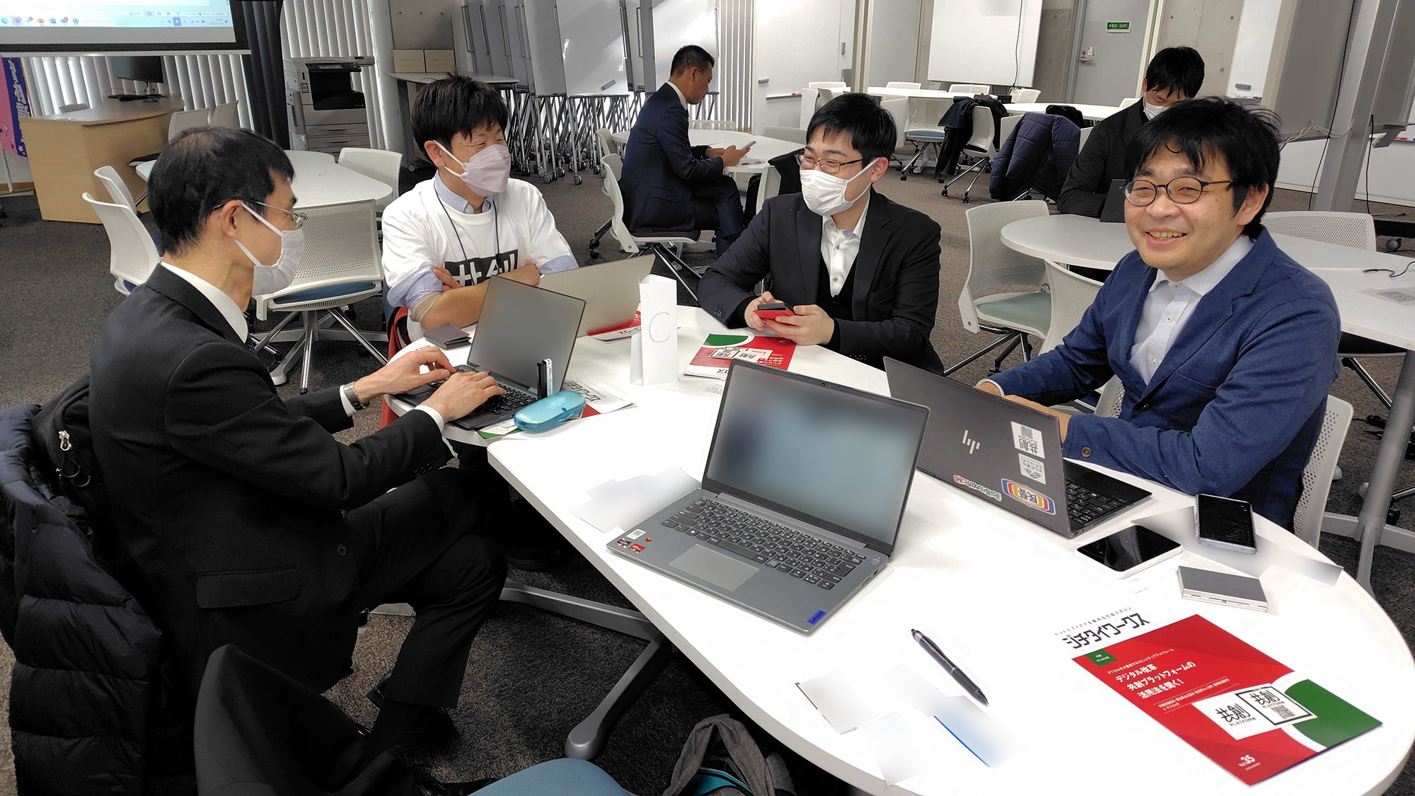 Participants discussing ways to use open data